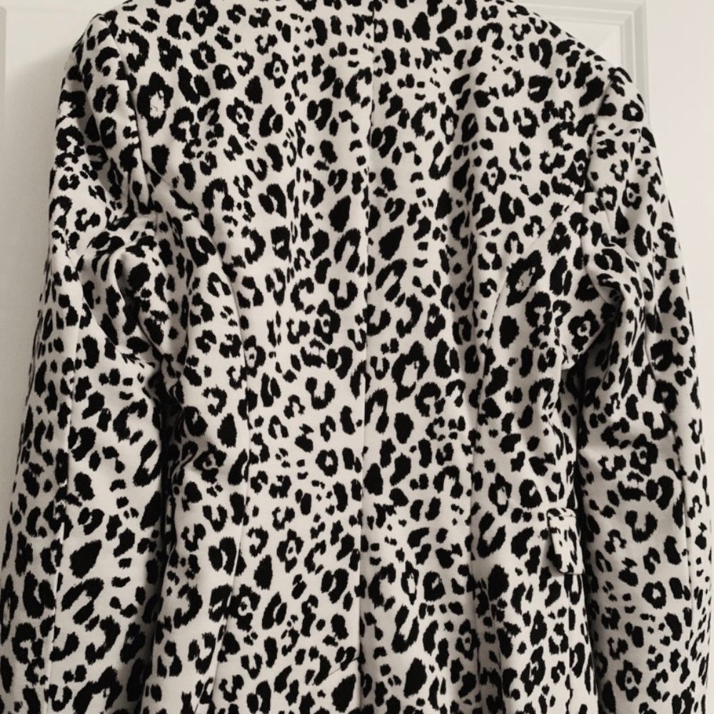 H&M Monochrome Leopard Print Blazer Sz 6 New w/Tag - Picture 2 of 5